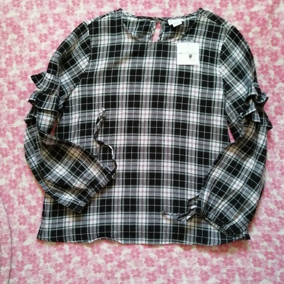 NEW Liz Claiborne Scoop Neck Long Sleeve Blouse - Picture 2 of 3